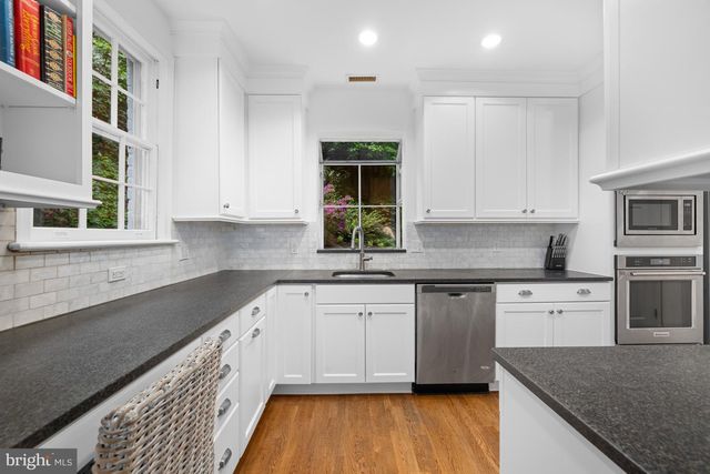 3808 RENO RD NW, Washington, DC 20008