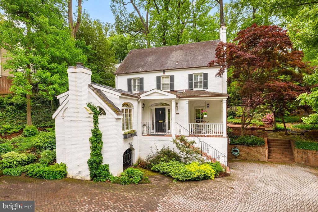 3808 RENO RD NW, Washington, DC 20008