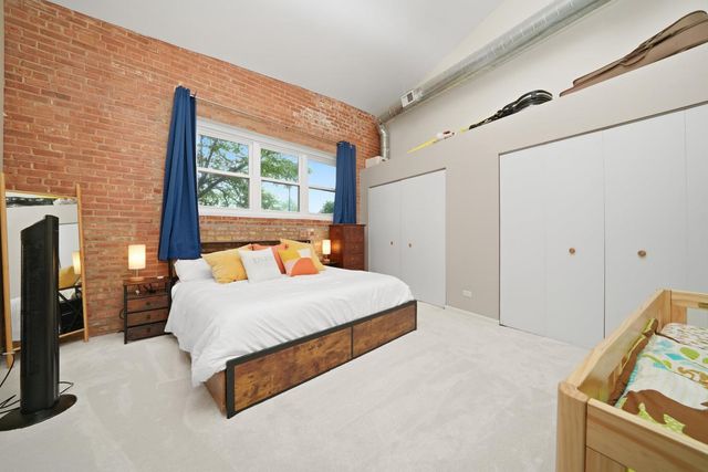 1834 Ridge Avenue 102, Evanston, IL 60201