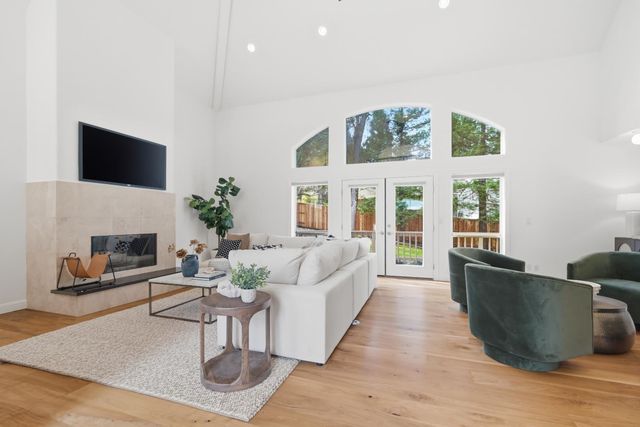 2201 Ellesworth Pl, El Dorado Hills, CA 95762