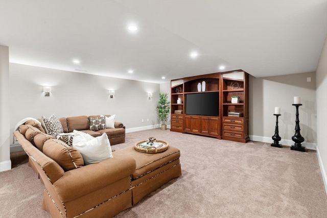 15 Slocum Road, Lexington, MA 02421