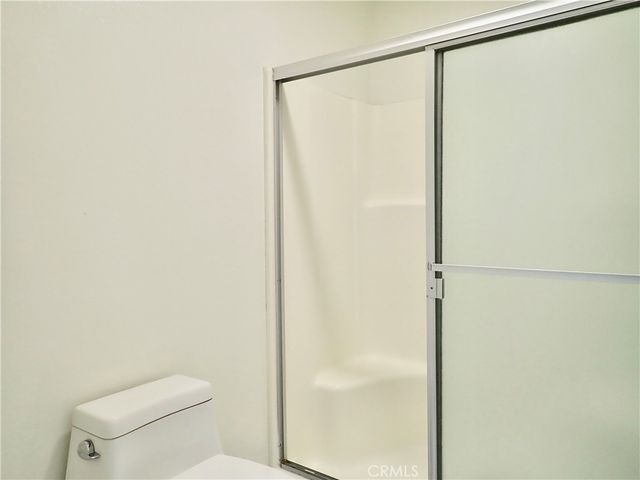 21620 Burbank, Woodland Hills, CA 91367