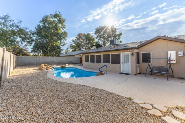 2338 W MONTE CRISTO Avenue, Phoenix, AZ 85023