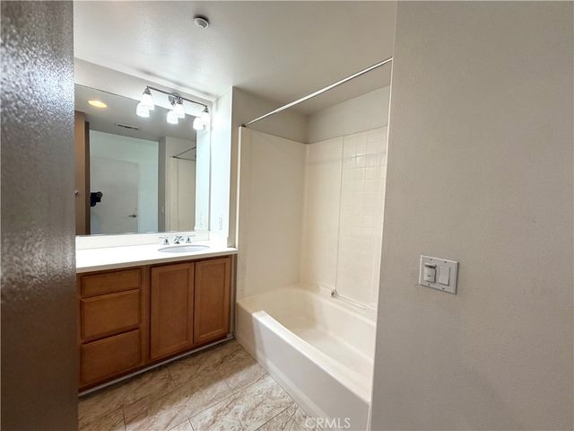 500 N Willowbrook, Compton, CA 90220