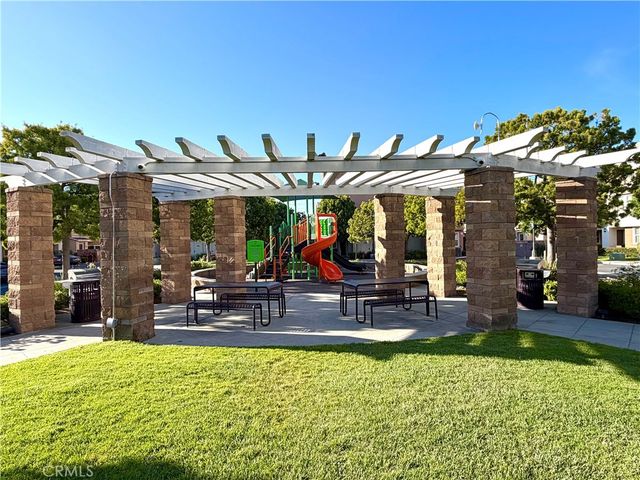 500 N Willowbrook, Compton, CA 90220