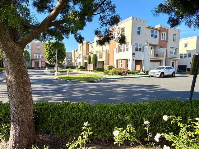 500 N Willowbrook, Compton, CA 90220