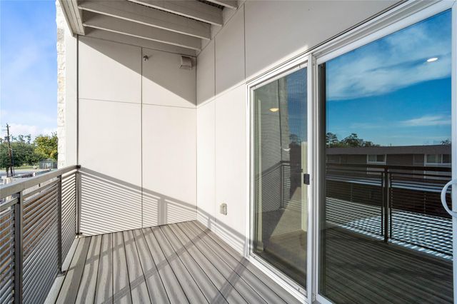 6804 Westview Drive 3205, Houston, TX 77055