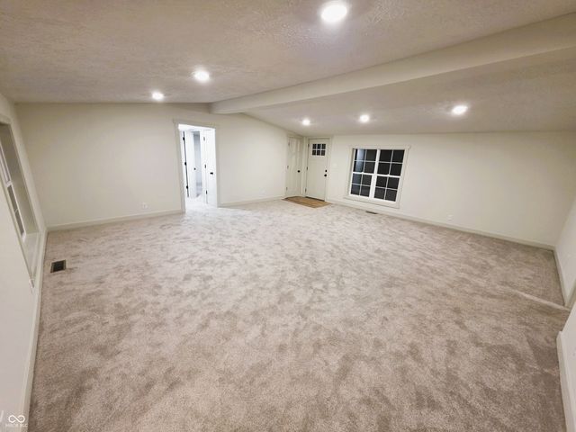 6298 S 200 W, Trafalgar, IN 46181