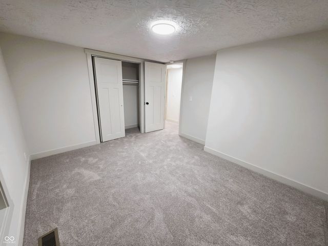 6298 S 200 W, Trafalgar, IN 46181