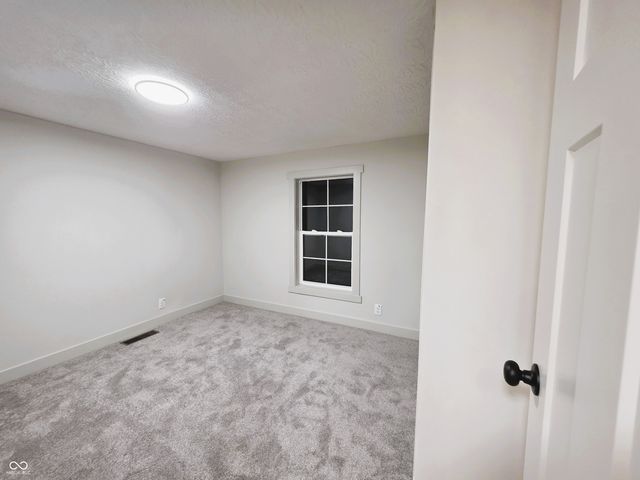 6298 S 200 W, Trafalgar, IN 46181