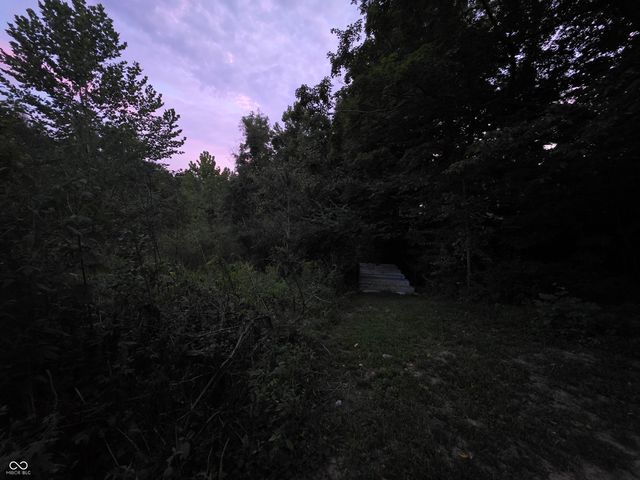 6298 S 200 W, Trafalgar, IN 46181