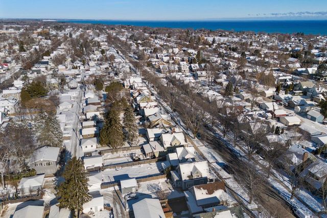 2016 N 9th STREET, Sheboygan, WI 53081