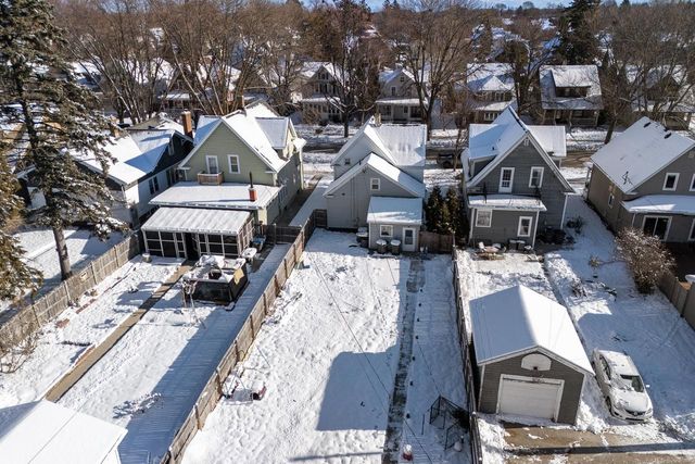 2016 N 9th STREET, Sheboygan, WI 53081