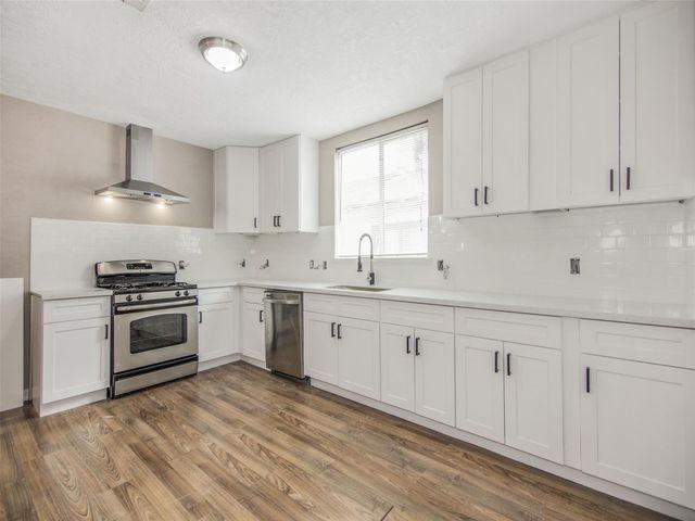 5108 Clay Street, Houston, TX 77023