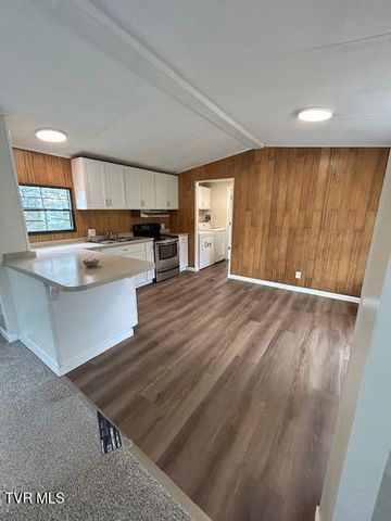 140 Midway Circle, Midway, TN 37809