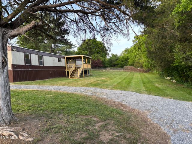 140 Midway Circle, Midway, TN 37809