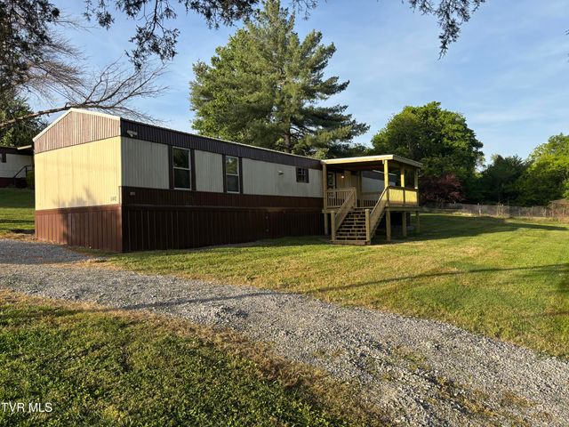 140 Midway Circle, Midway, TN 37809