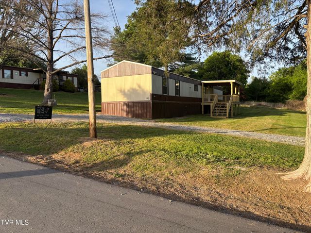 140 Midway Circle, Midway, TN 37809
