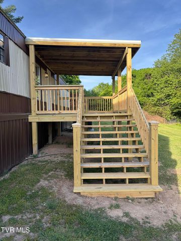 140 Midway Circle, Midway, TN 37809