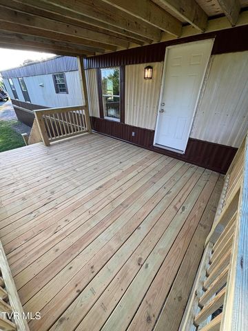 140 Midway Circle, Midway, TN 37809
