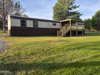 140 Midway Circle, Midway, TN 37809