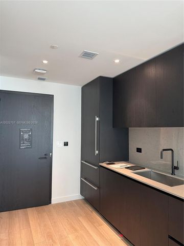 20 NE 11th ST 3506, Miami, FL 331