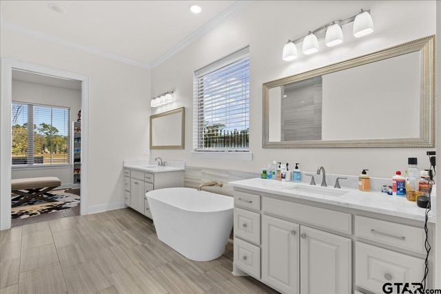 1709 Legacy Ct, Tyler, TX 75703