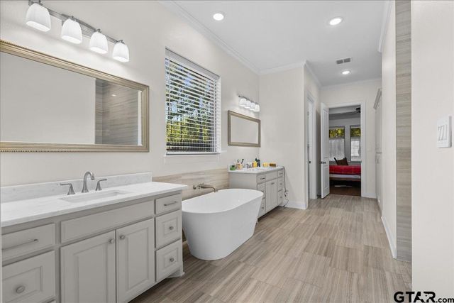 1709 Legacy Ct, Tyler, TX 75703