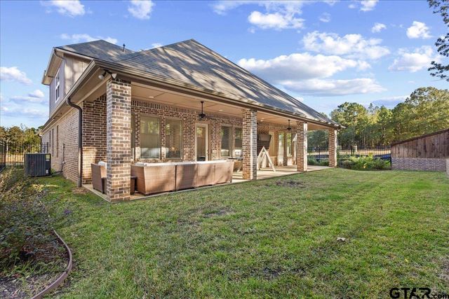 1709 Legacy Ct, Tyler, TX 75703