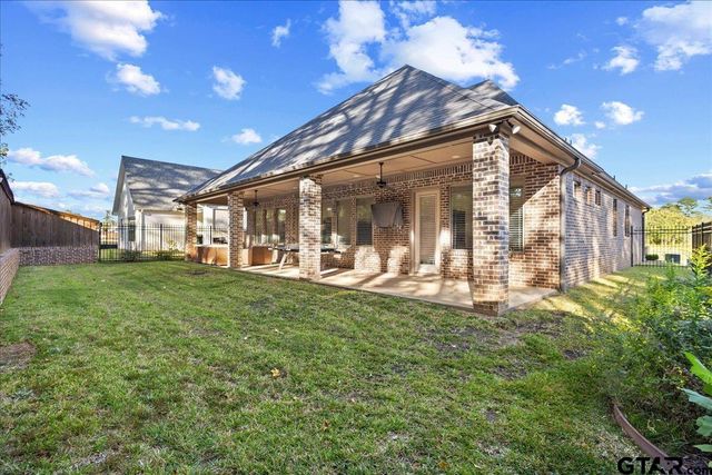 1709 Legacy Ct, Tyler, TX 75703