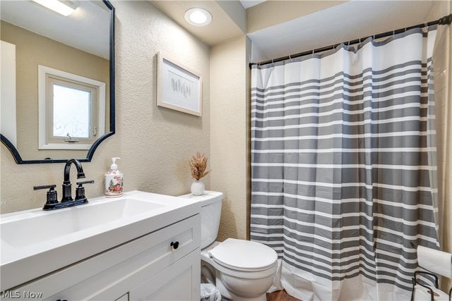 5651 Grafton Road, Valley City, OH 44280