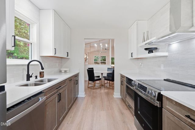 3812 Hollycrest Court, Raleigh, NC 27612