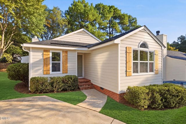 3812 Hollycrest Court, Raleigh, NC 27612
