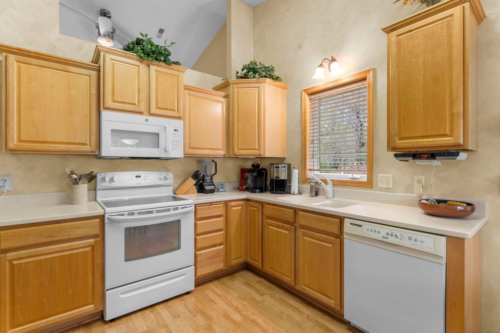 308 Arrowhead Drive, Lino Lakes, MN 55014 — photo 5