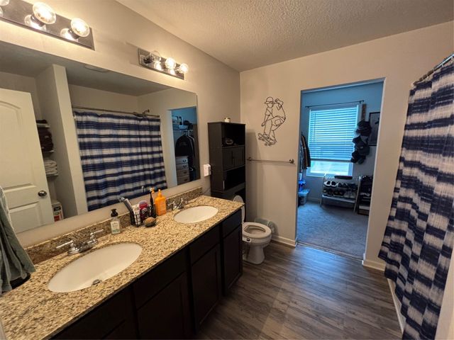 360 Hillside Drive, Pleasant Hill, IA 50327