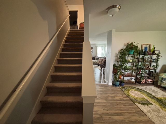 360 Hillside Drive, Pleasant Hill, IA 50327