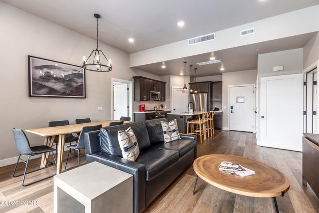 909 W Peace Tree Trail 311, Kamas, UT 84036