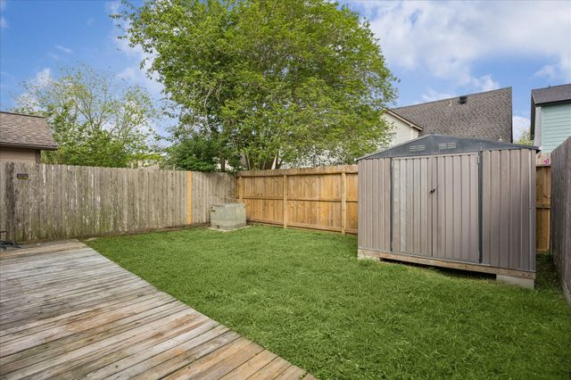 5813 Guadalupe Drive, Dickinson, TX 77539