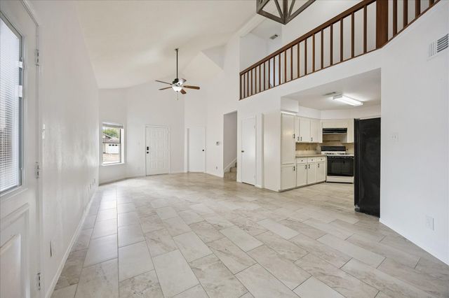 5813 Guadalupe Drive, Dickinson, TX 77539