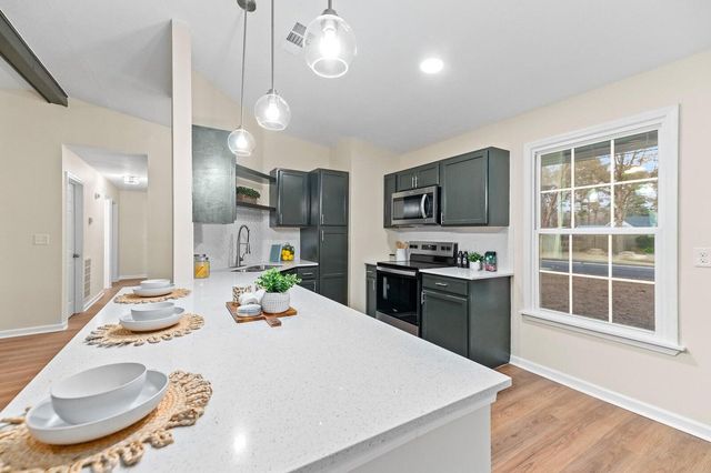 444 Longleaf Drive, Summerville, SC 29483