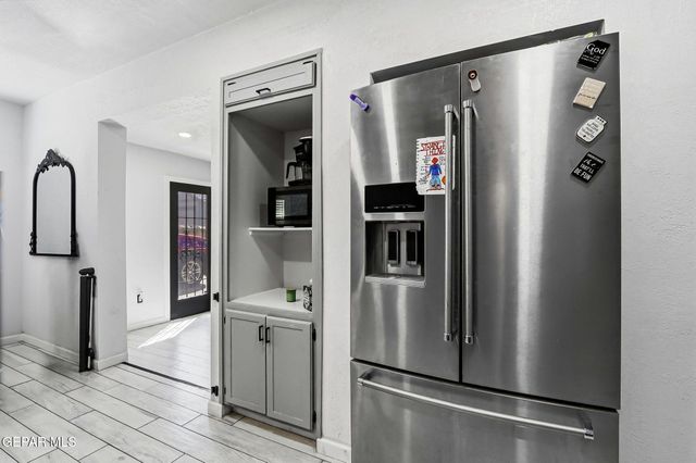 7740 PHOENIX Avenue, El Paso, TX 79915