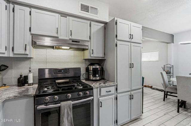 7740 PHOENIX Avenue, El Paso, TX 79915