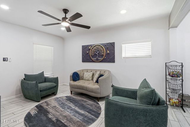 7740 PHOENIX Avenue, El Paso, TX 79915