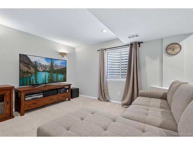 10268 Hexton Ct, Lone Tree, CO 80124