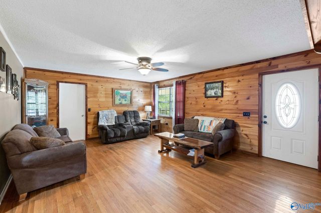 295 County Road 1834, Arab, AL 35016