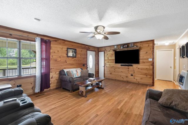 295 County Road 1834, Arab, AL 35016