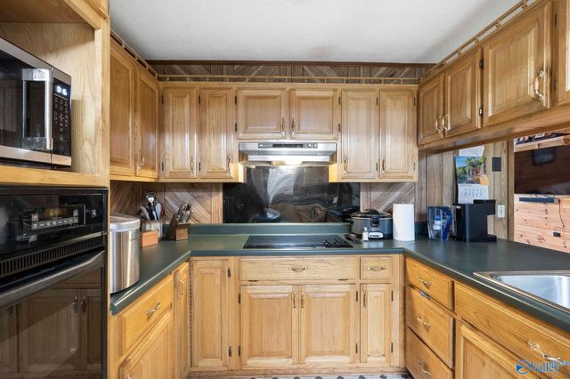 295 County Road 1834, Arab, AL 35016