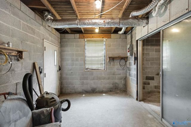 295 County Road 1834, Arab, AL 35016