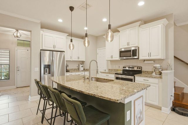 11636 CROWNED SPARROW LANE, Tampa, FL 33626