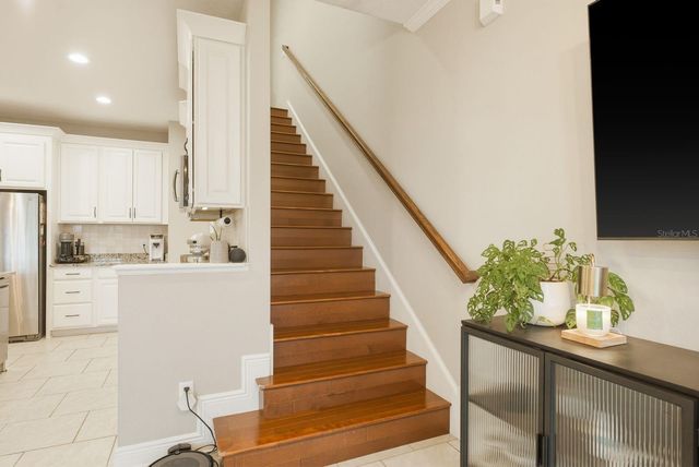 11636 CROWNED SPARROW LANE, Tampa, FL 33626